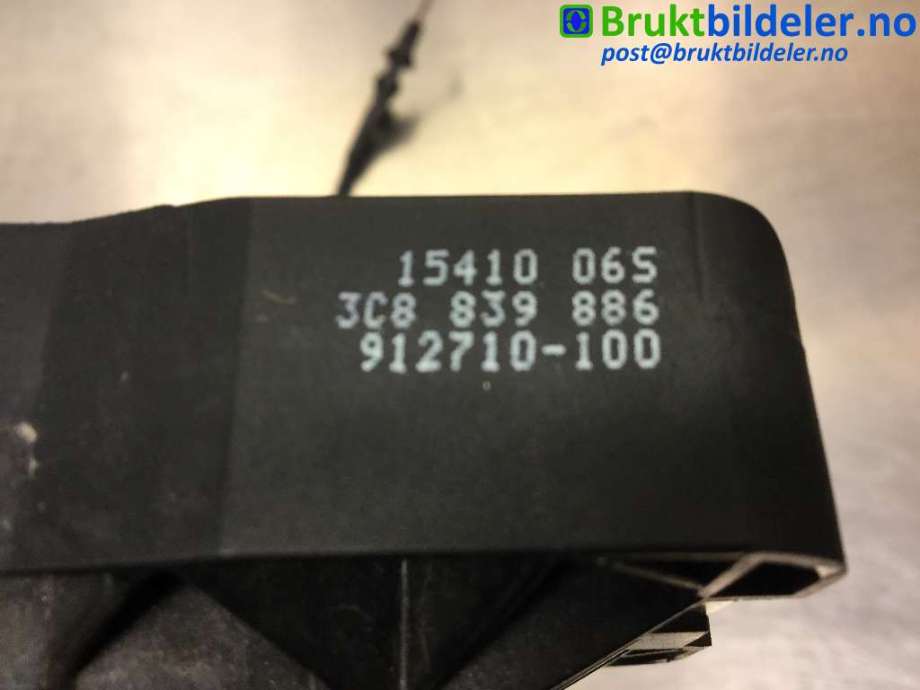 Dørhåndtak utv høyre foran til VW CC 2008-2012 (PASSAT CC) (PASSAT CC) (VOLKSWAGEN|3C8 839 886|)