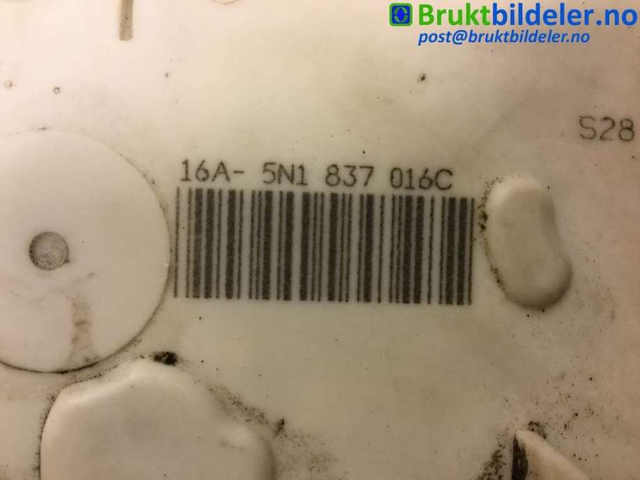 Låsekasse høyre foran til VW CC 2008-2012 (PASSAT CC) (PASSAT CC) (VOLKSWAGEN|5N1 837 016 C|)