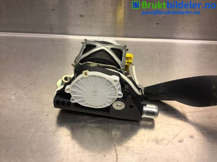 Sikkerhetsbelte foran høyre til VW CC 2008-2012 (PASSAT CC) (PASSAT CC) (VOLKSWAGEN|3C1 857 706 R|34077660|)