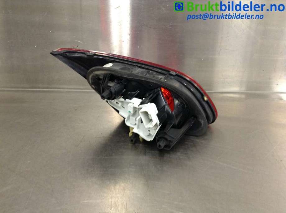 Baklykt høyre indre til VW CC 2008-2012 (PASSAT CC) (PASSAT CC) (VOLKSWAGEN|3C8 945 509 F|)