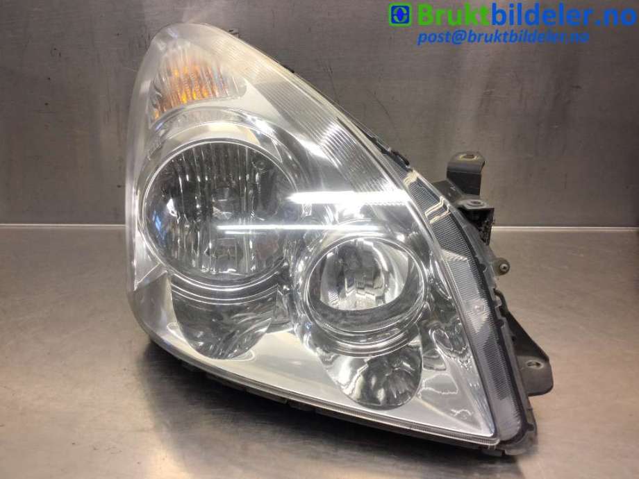 Frontlykt høyre halogen til Toyota Verso, 2004-2009 (Type II)  (TOYOTA|81130-0F060)