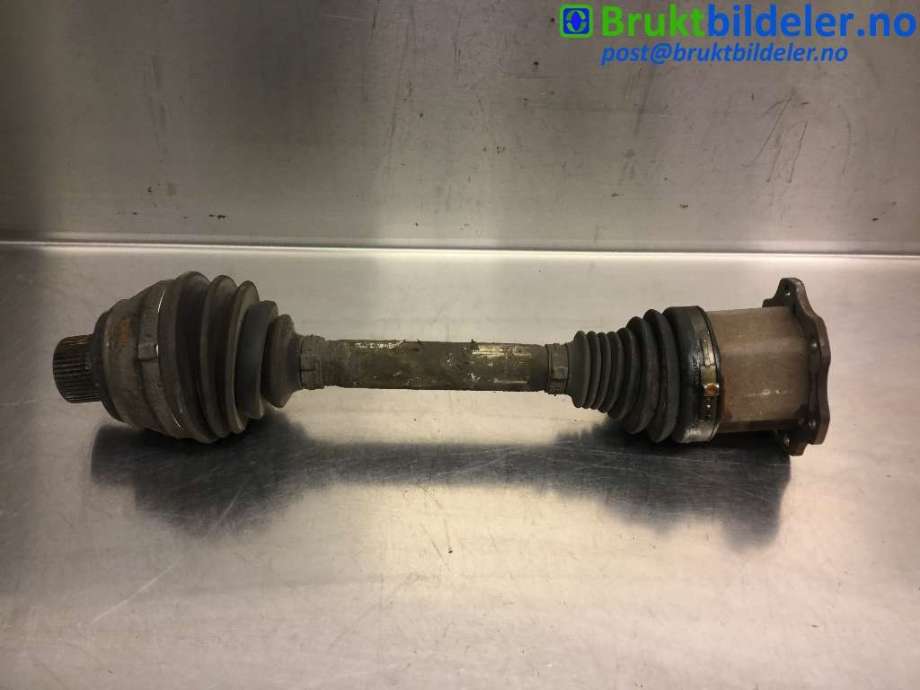 Drivaksel høyre foran til Audi A4, 2007-2014 (Type IV) (B8) (B8) (AUDI|8K0 407 271 Q)