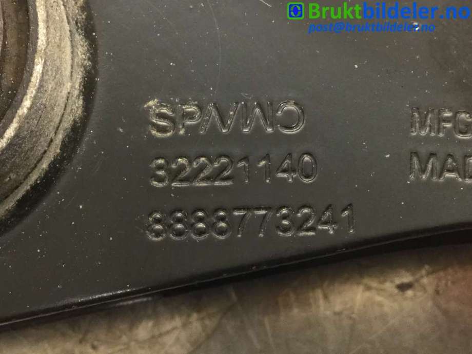 Bærebru høyre bak til Volvo XC40 2018-2024  (VOLVO|32221140|)