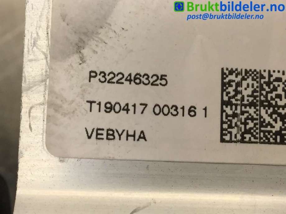 Rattaksel til Volvo XC40 2018-2024 (VOLVO|32246325|)
