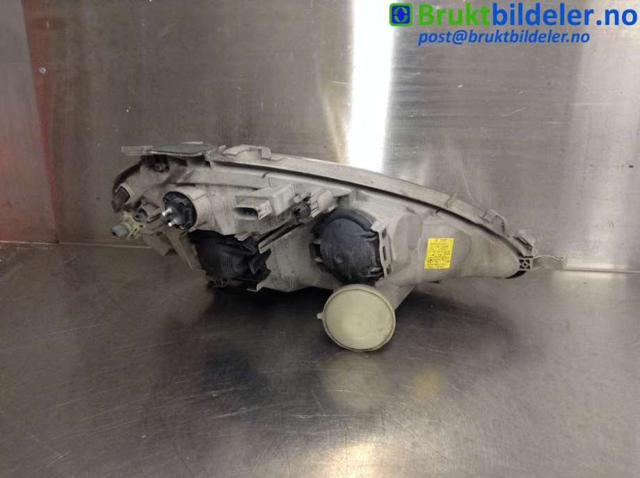 Frontlykt venstre halogen til Mercedes A-Klasse 1998-2004 (W168) (W168) (MERCEDES|A 168 820 17 61|0 301 192 201|)