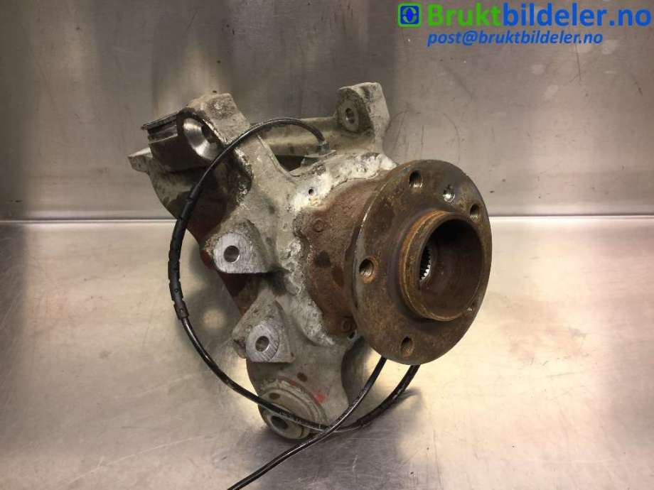 Hjulspindel høyre bak til BMW X5 2007-2013 (E70) (E70) (BMW|33 32 6 879 102|)