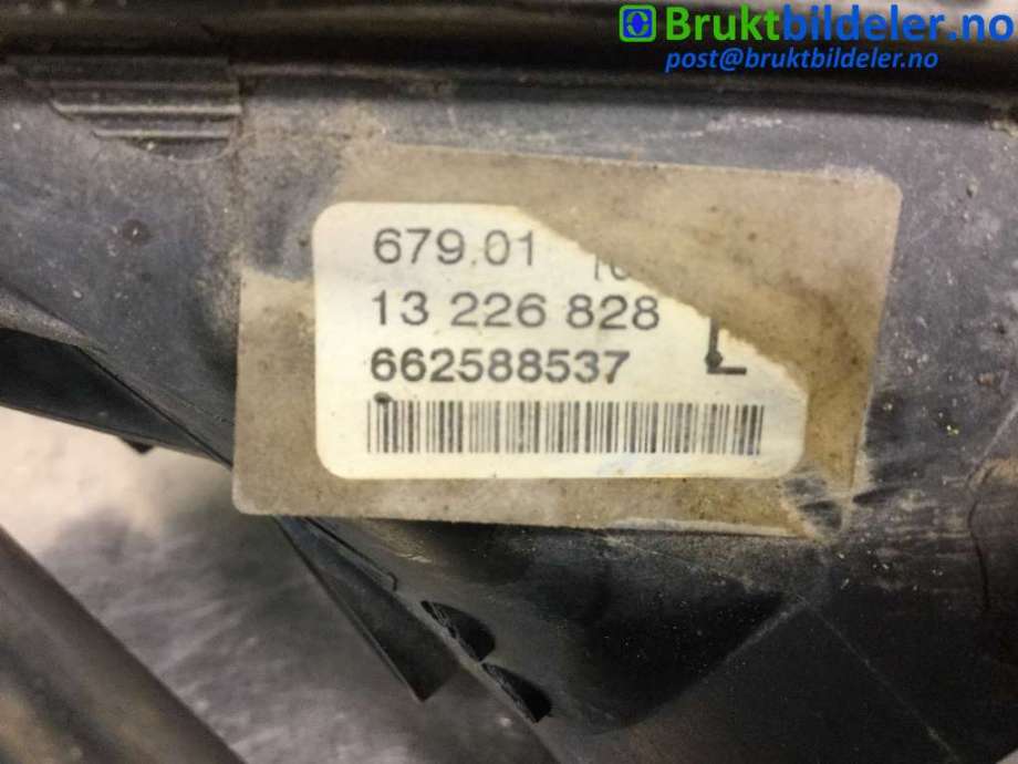 Tåkelykt venstre foran til Opel Insignia A 2009-2014  (OPEL|13 226 828|)