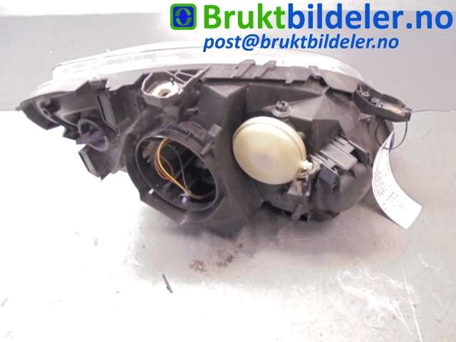 Frontlykt venstre halogen til Renault Scenic 2003-2009 (Type II)  (RENAULT|)