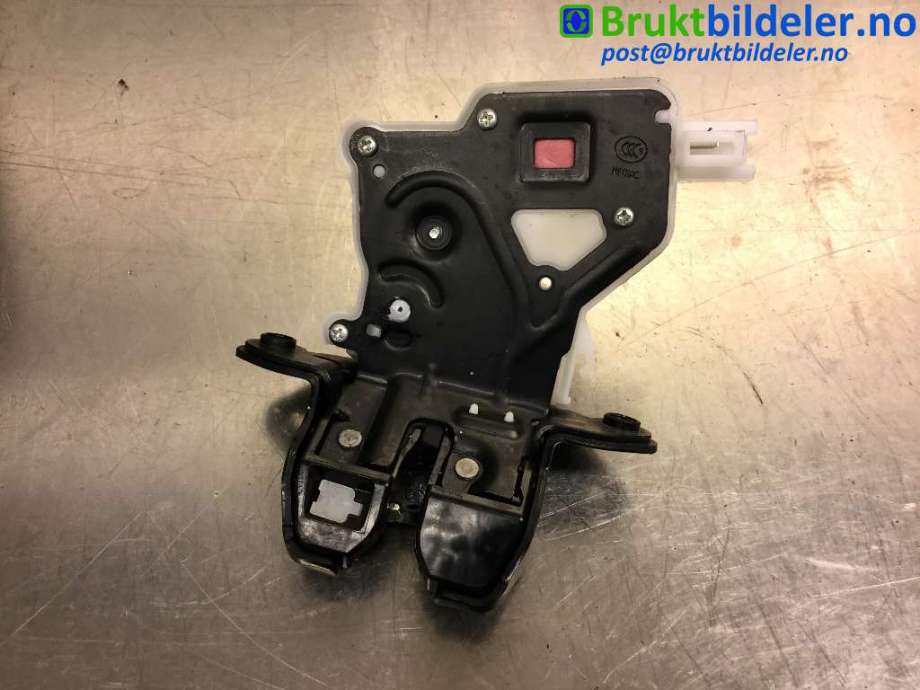 Baklukelås til Nissan Qashqai 2014-2021 (Type II) (NISSAN|905024EA1B|)