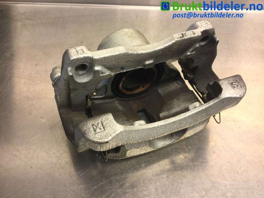 Bremsecaliper venstre foran til Nissan Qashqai 2014-2021 (Type II)  (NISSAN|)