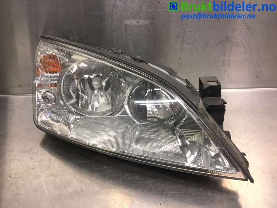 Frontlykt høyre halogen til Ford Mondeo, 2001-2007 (Type III) (FORD|1S71-13005-AL)