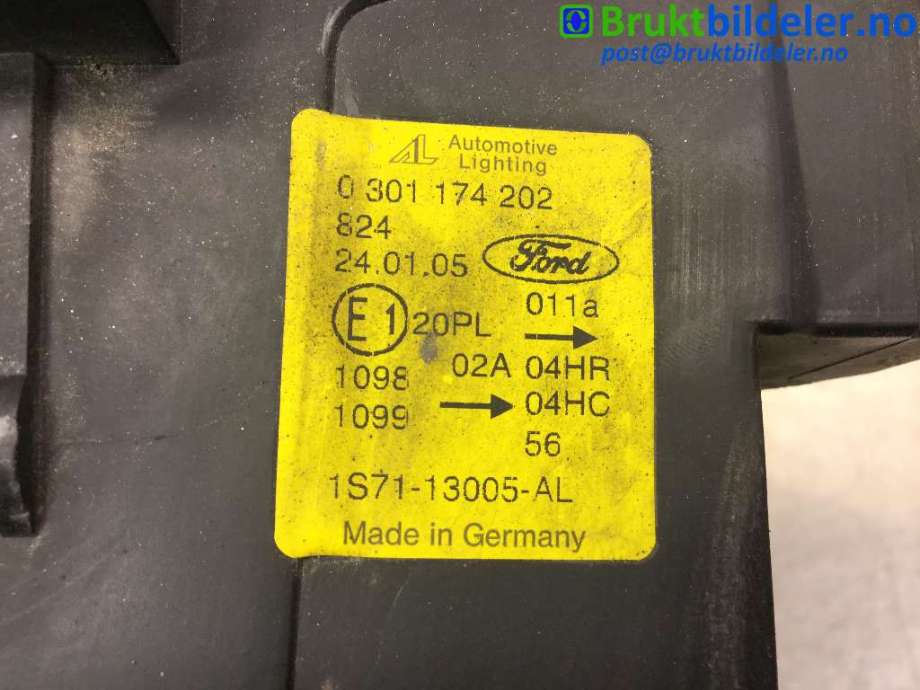 Frontlykt høyre halogen til Ford Mondeo 2001-2007 (Type III) (FORD|1S71-13005-AL|0 301 174 202|)