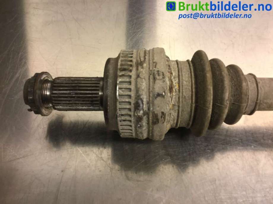 Drivaksel venstre bak til BMW X3 2003-2006 (Fase 1) (E83) (E83) (BMW|7 524 041|)