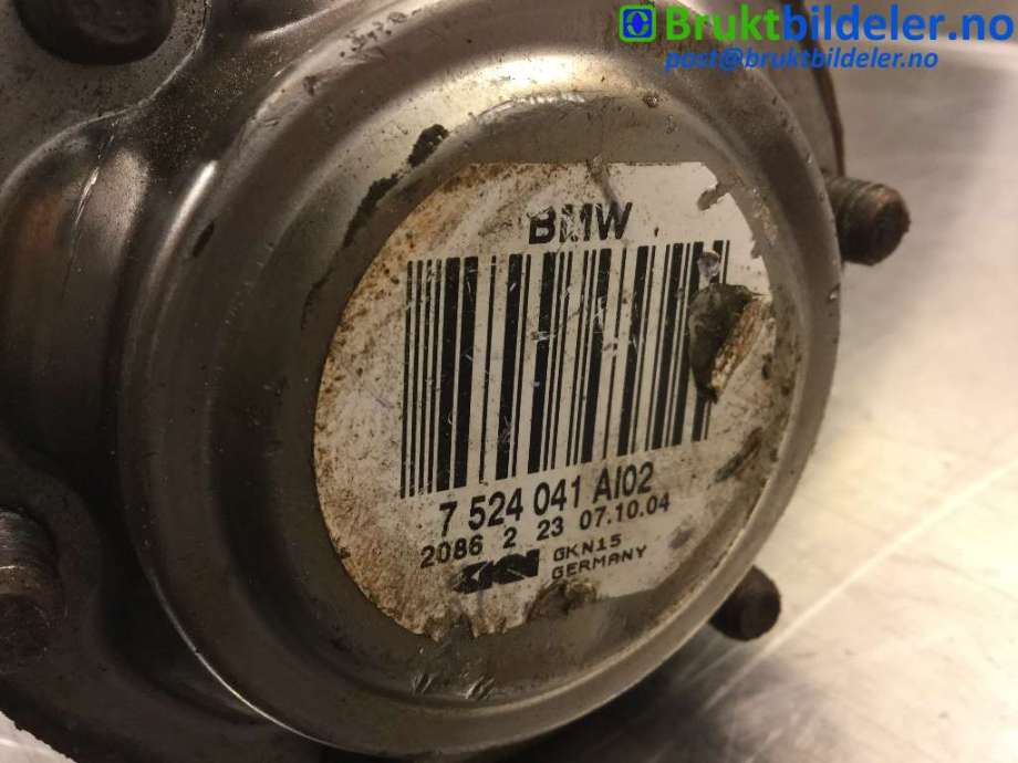 Drivaksel venstre bak til BMW X3 2003-2006 (Fase 1) (E83) (E83) (BMW|7 524 041|)