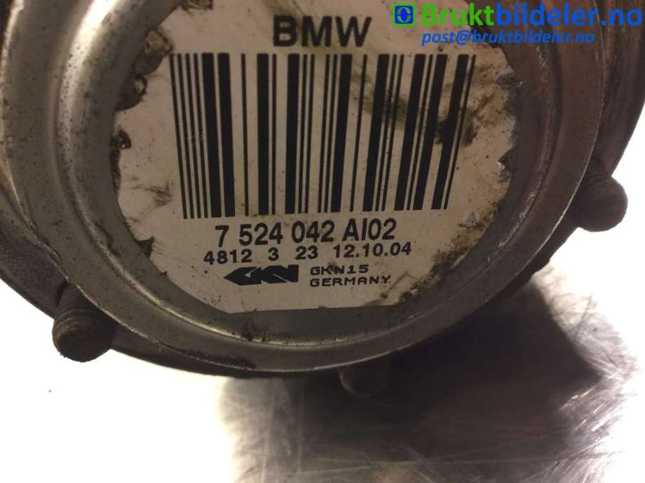 Drivaksel høyre bak til BMW X3 2003-2006 (Fase 1) (E83) (E83) (BMW|7 524 042|)