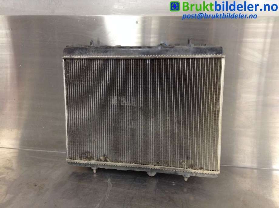 Radiator (automat gir) til Peugeot Partner, 2008-2015 (Type II, Fase 1)  (PEUGEOT|9680533480)