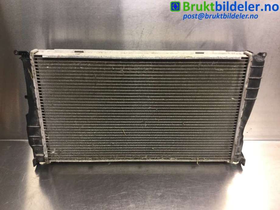 Radiator (manuell gir) til BMW 1-Serie, 2004-2011 (E81/E82/E87/E88) (E81/E82/E87/E88) (BMW|17 11 7788903-07)
