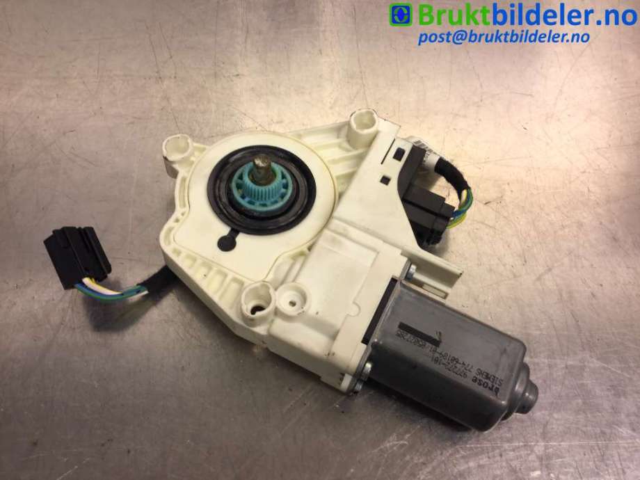 Ruteheis høyre foran til Audi A6, Allroad 2006-2008 (Type II, Fase 1) (C6) (C6) (AUDI|4F0 959 802 D|)