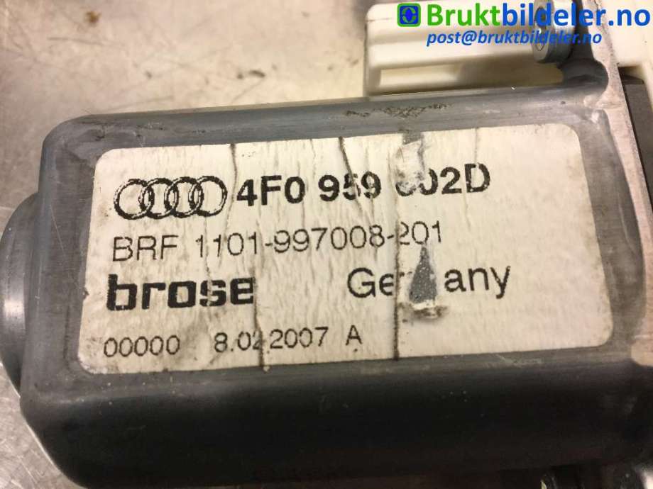Ruteheis høyre foran til Audi A6, Allroad 2006-2008 (Type II, Fase 1) (C6) (C6) (AUDI|4F0 959 802 D|)