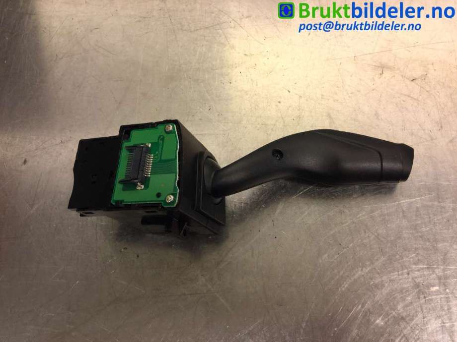 Bryter blink til Ford Focus 2011-2014 (Type III, Fase 1) (FORD|AV6T-13335-AD|)