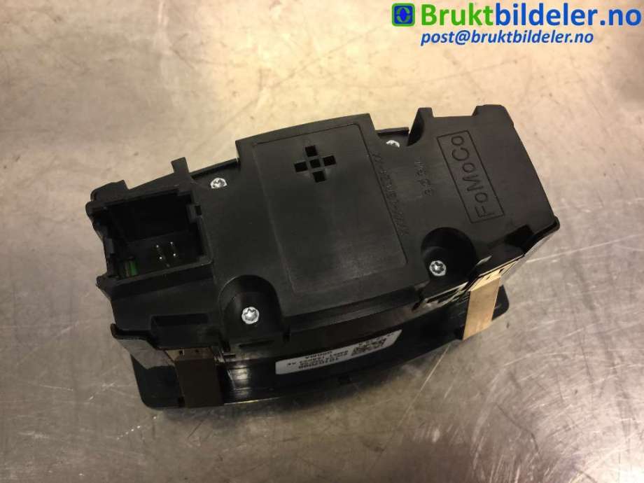 Bryter lys til Ford Focus 2011-2014 (Type III, Fase 1) (FORD|BM5T-13A024-AE|10107096|)