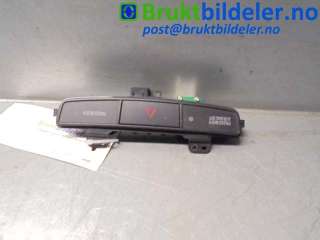 Bryter nødblink til Mitsubishi Lancer, 2008-2017  (MITSUBISHI|8002B680XA)