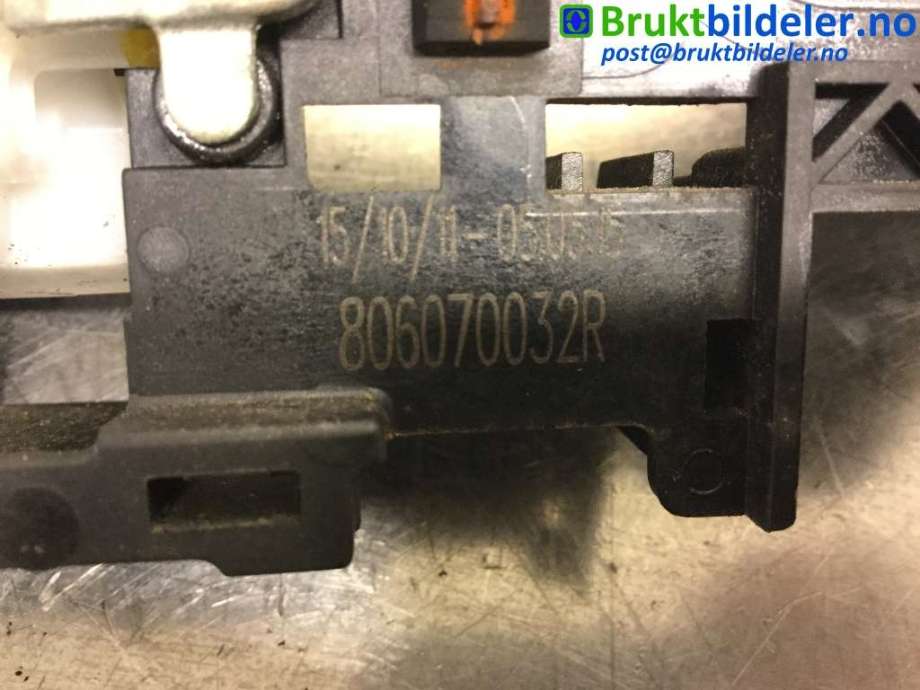 Dørhåndtak utv venstre bak til Renault Fluence Z.E 2011-2014 (RENAULT|806070032R|)