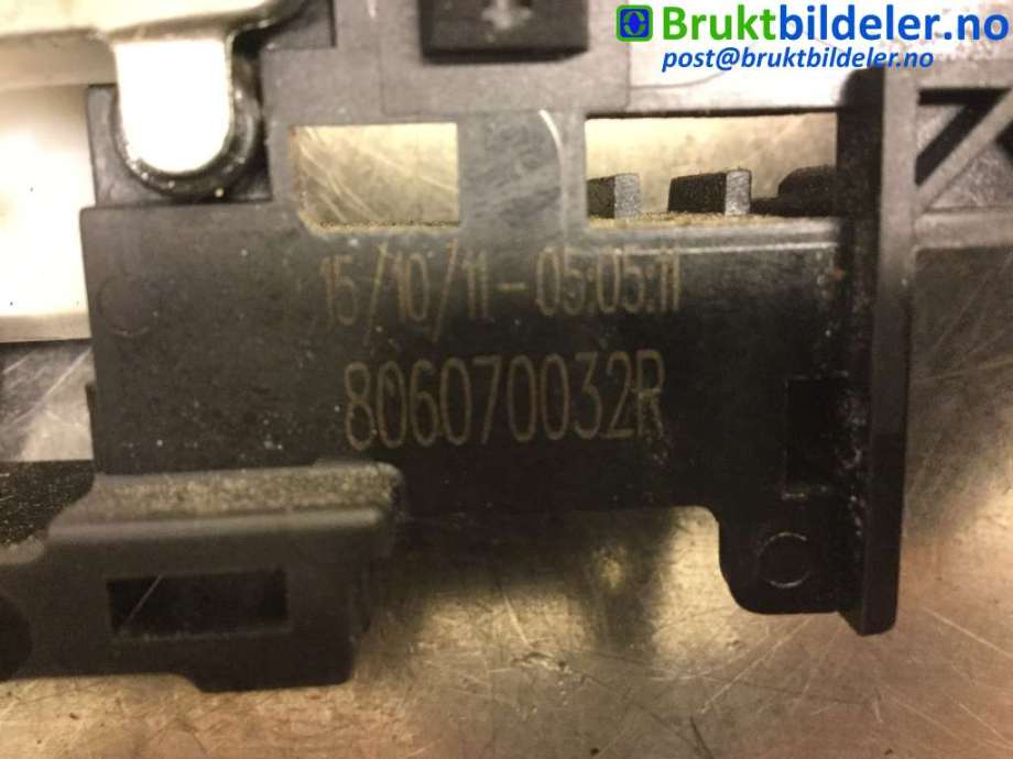 Dørhåndtak utv venstre foran til Renault Fluence Z.E 2011-2014 (RENAULT|806070032R|)