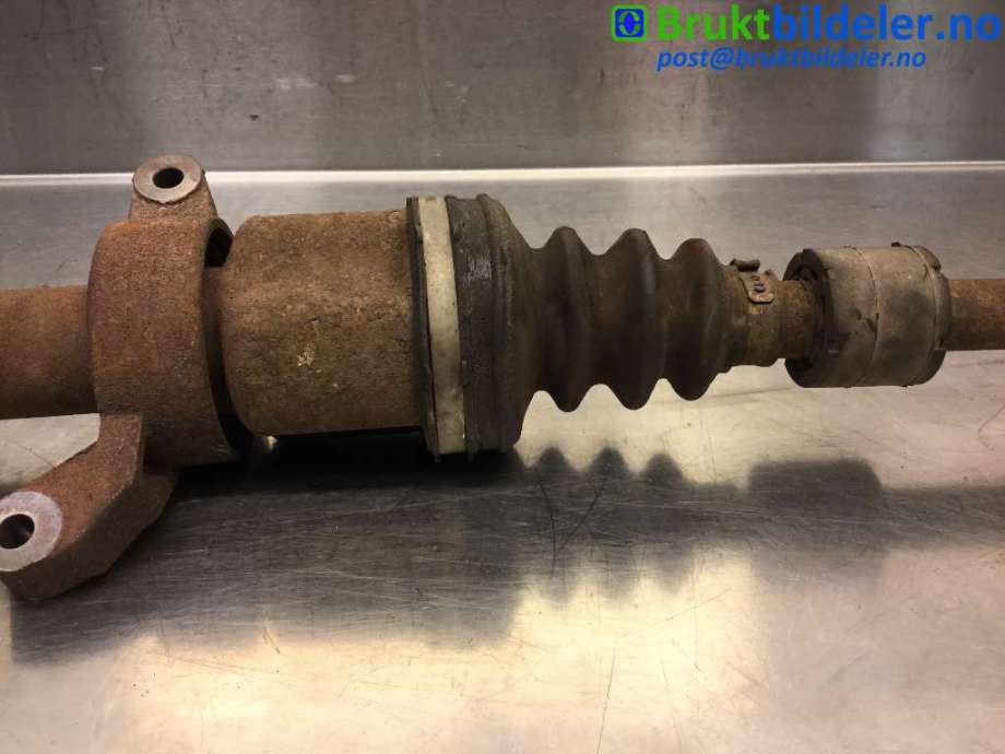 Drivaksel høyre foran til Mini One/Cooper 2007-2014 (R55-57) (R55-57) (MINI|31 60 8 605 470|)