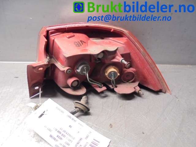 Baklykt venstre til Mitsubishi Lancer 2008-2017  (MITSUBISHI|8330A555|)