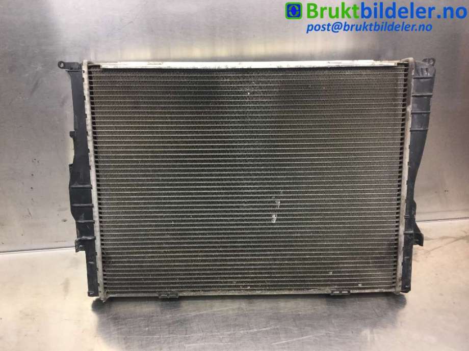 Radiator (automat gir) til BMW 3-Serie 2005-2011 (E90/E91/E92/E93) (E90/E91/E92/E93) (BMW|17 11 7 564 654||1 834 239)