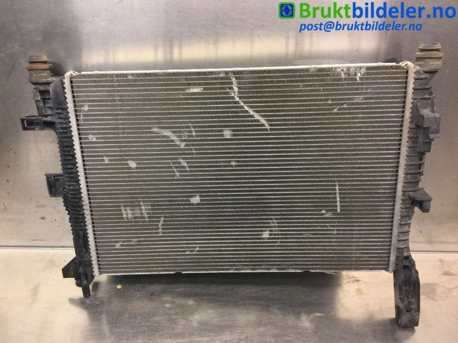 Radiator (manuell gir) til Ford Focus 2011-2014 (Type III, Fase 1)  (FORD|CV61-8005-VC|)