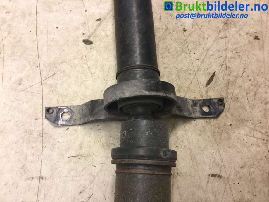 Mellomaksel til Audi A6, Allroad 2006-2008 (Type II, Fase 1) (C6) (C6) (AUDI|4F0 521 101 F|)