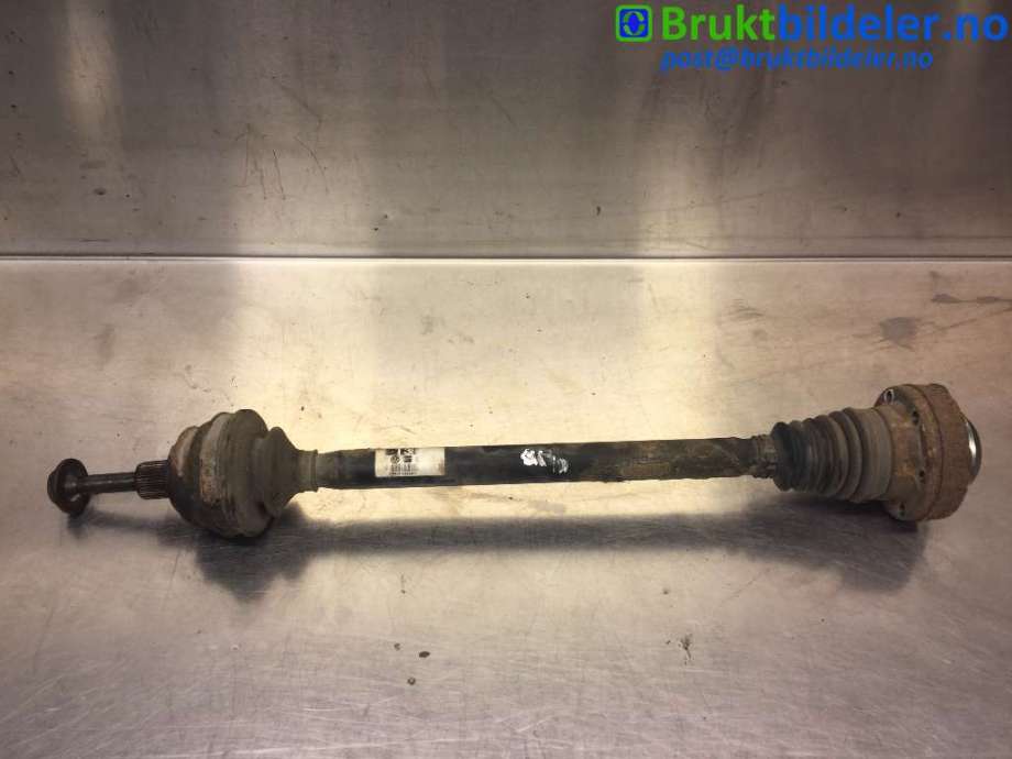 Drivaksel høyre bak til Audi A6, Allroad 2006-2008 (Type II, Fase 1) (C6) (C6) (AUDI|4F0 501 203 B|)