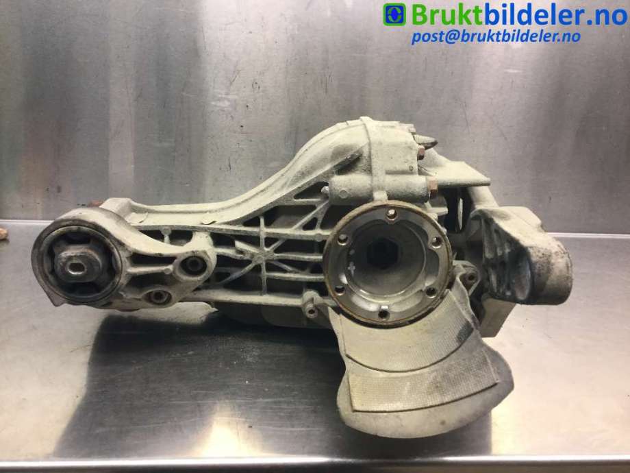 Kardang klokke bak til Audi A6, Allroad 2006-2008 (Type II, Fase 1) (C6) (C6) (AUDI|0AR 500 043 C|)