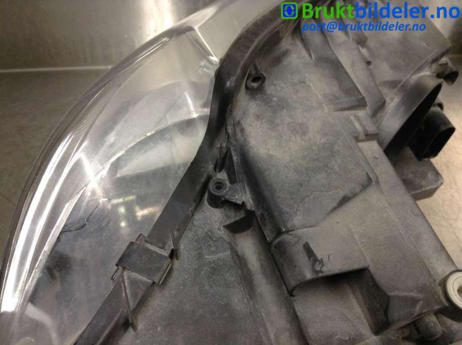 Frontlykt venstre xenon til VW Touran 2007-2010 (Type I, Fase 2)  (VOLKSWAGEN|)