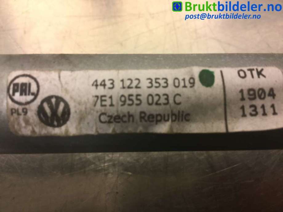 Viskermotor frontrute til VW Transporter / Caravelle 2019-->> (T6.1) (T6.1) (VOLKSWAGEN|7E1 955 113 D|443 122 351 017|7E1 955 023 C)