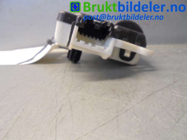 Diverse deler til Nissan Navara 2005-2010 (Fase 1) (D40) (D40) (NISSAN|VP5NEH-19E6 16-BA|)