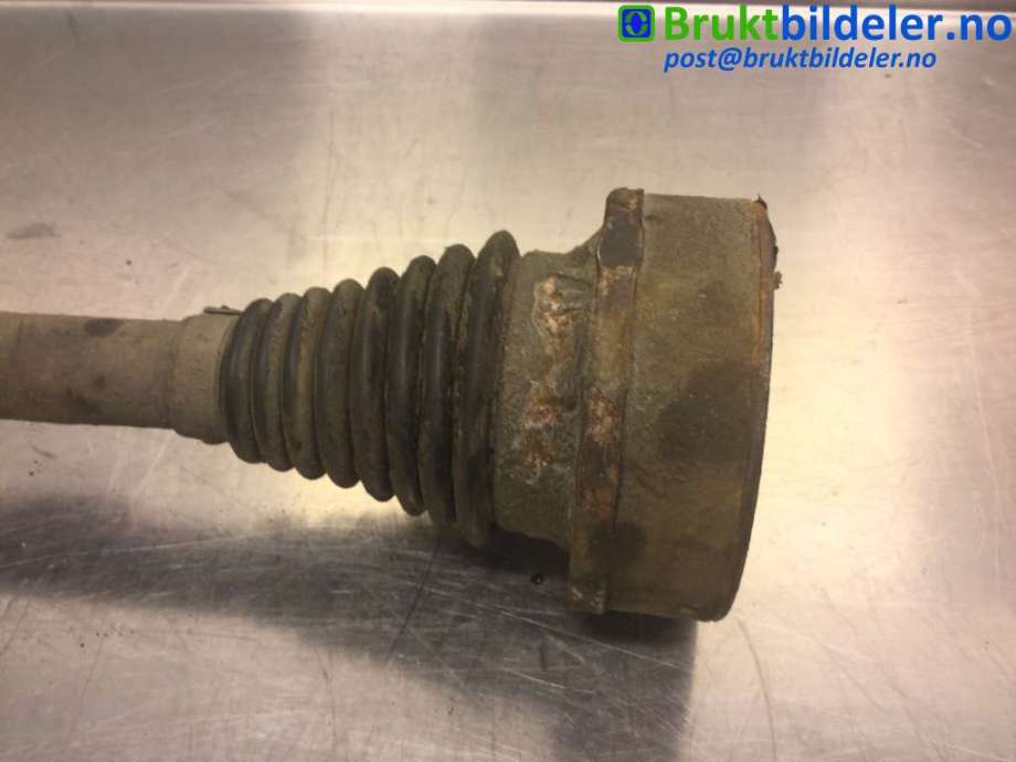 Drivaksel venstre bak til VW Passat 2011-2015 (B7) (B7) (VOLKSWAGEN|1K0 501 203 F|)