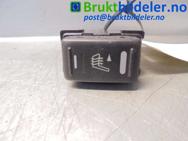 Bryter setevarme til Nissan Navara, 2005-2010 (Fase 1) (D40) (D40) (NISSAN|7922B)