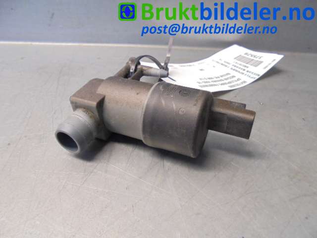 Spylerpumpe foran til Nissan Navara, 2005-2010 (Fase 1) (D40) (D40) (NISSAN|9641553880)