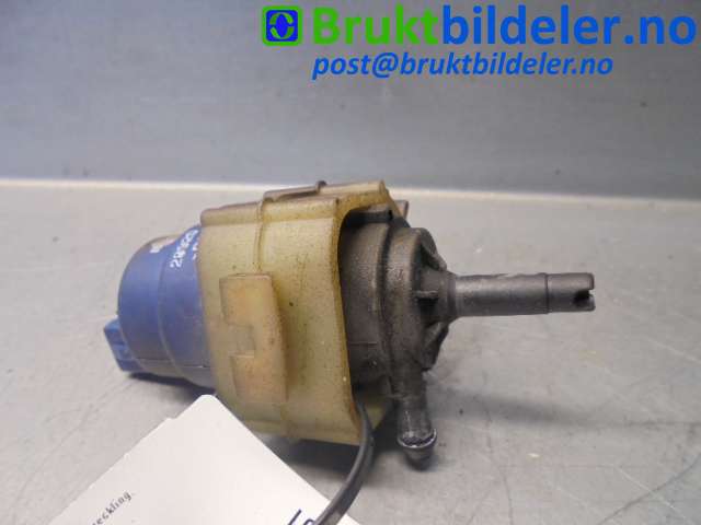 Spylerpumpe foran til Nissan Navara 2005-2010 (Fase 1) (D40) (D40) (NISSAN|28920 EB320|)
