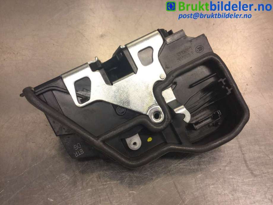 Låsekasse høyre foran til BMW X3 2010-2017 (F25) (F25) (BMW|51 21 7 202 146|)