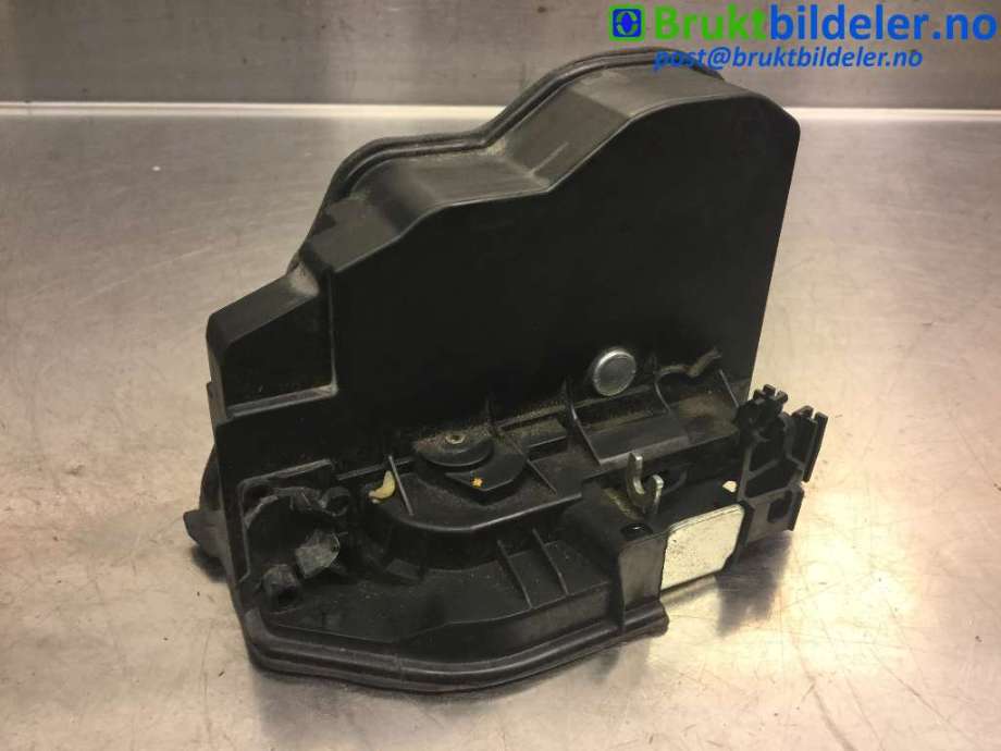 Låsekasse høyre bak til BMW X3 2010-2017 (F25) (F25) (BMW|51 21 7 202 148|)