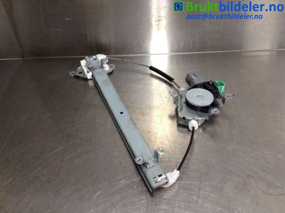 Ruteheis venstre foran til Nissan Juke 2010-2014 (Fase 1) (NISSAN|80731JX30C|)