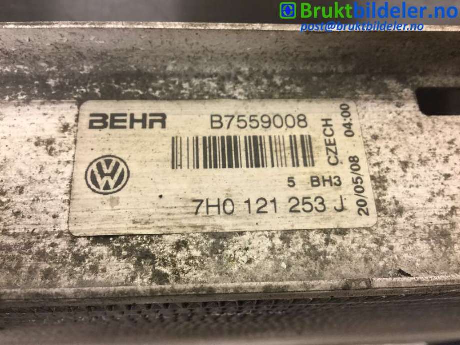 Radiator (manuell gir) til VW Transporter / Caravelle 2009-2015 (Fase 2) (T5) (T5) (VOLKSWAGEN|7H0 121 253 J|)