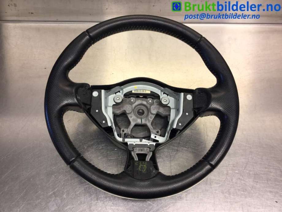 Ratt til Nissan Juke, 2010-2014 (Fase 1)  (NISSAN|48430-1KB1C)