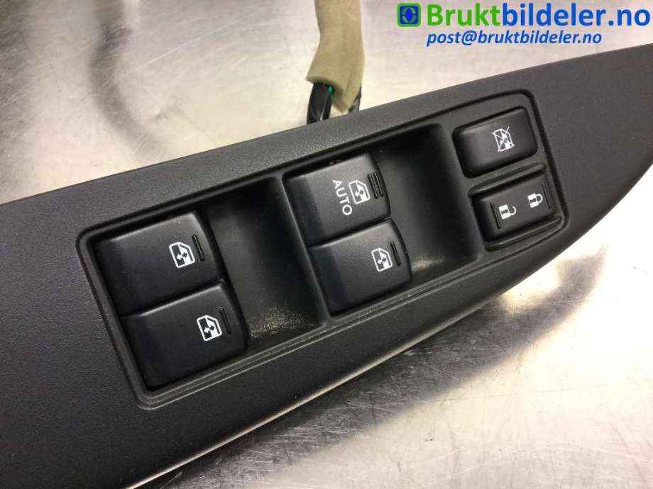 Bryter ruteheis til Subaru Outback 2009-2014 (Type IV)  (SUBARU|83071AJ240|)