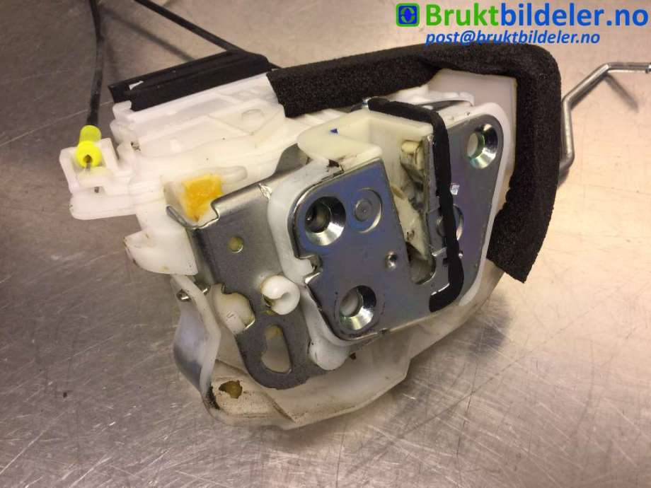 Låsekasse høyre foran til Subaru Forester 2008-2013 (Type III)  (SUBARU|61032SC260|)