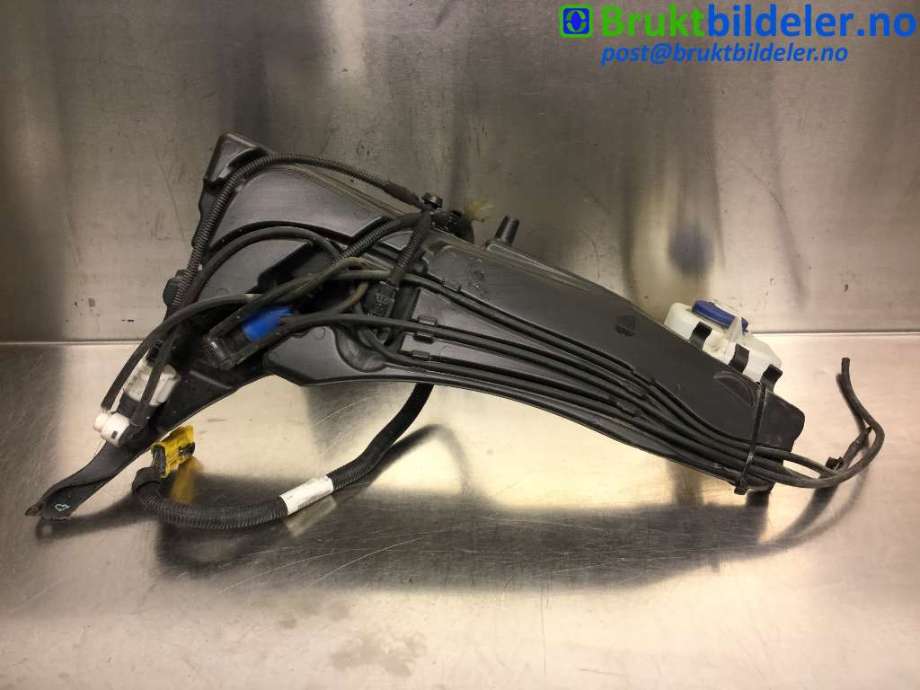 Spylertank til Peugeot 308 2013-2021 (Type II)  (PEUGEOT|98 019 402 80||96 780 169 80)